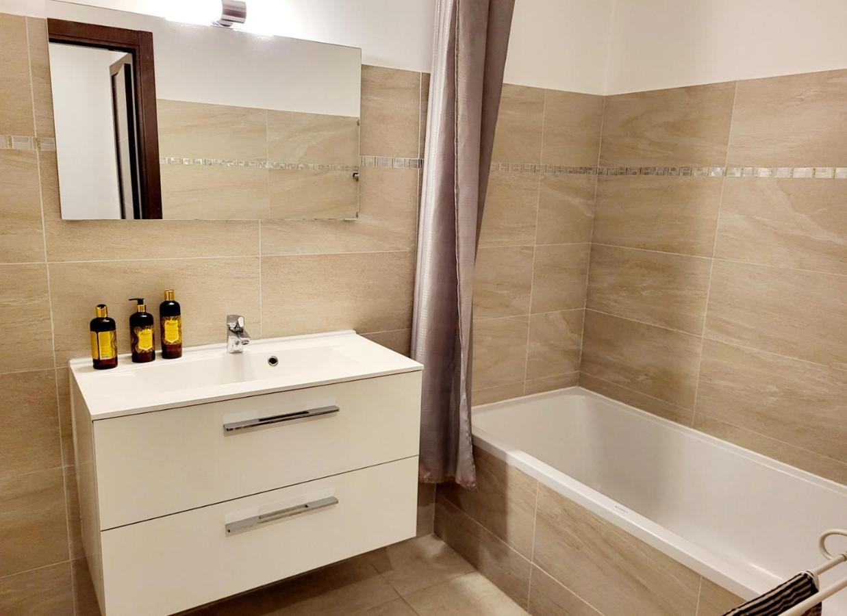 סן-מקסים La Villa Romeo, Piscine Et Spa מראה חיצוני תמונה