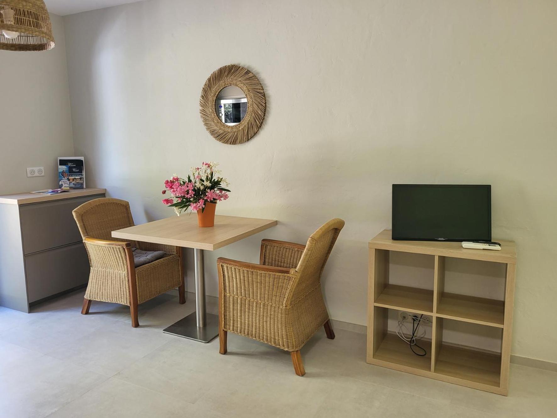 סן-מקסים La Villa Romeo, Piscine Et Spa מראה חיצוני תמונה